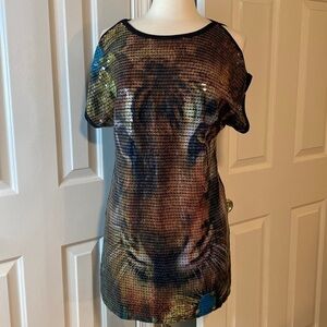 Tiger 🐅 Cold Shoulder Bathing Suit Coverup Size Medium in Like New Condition